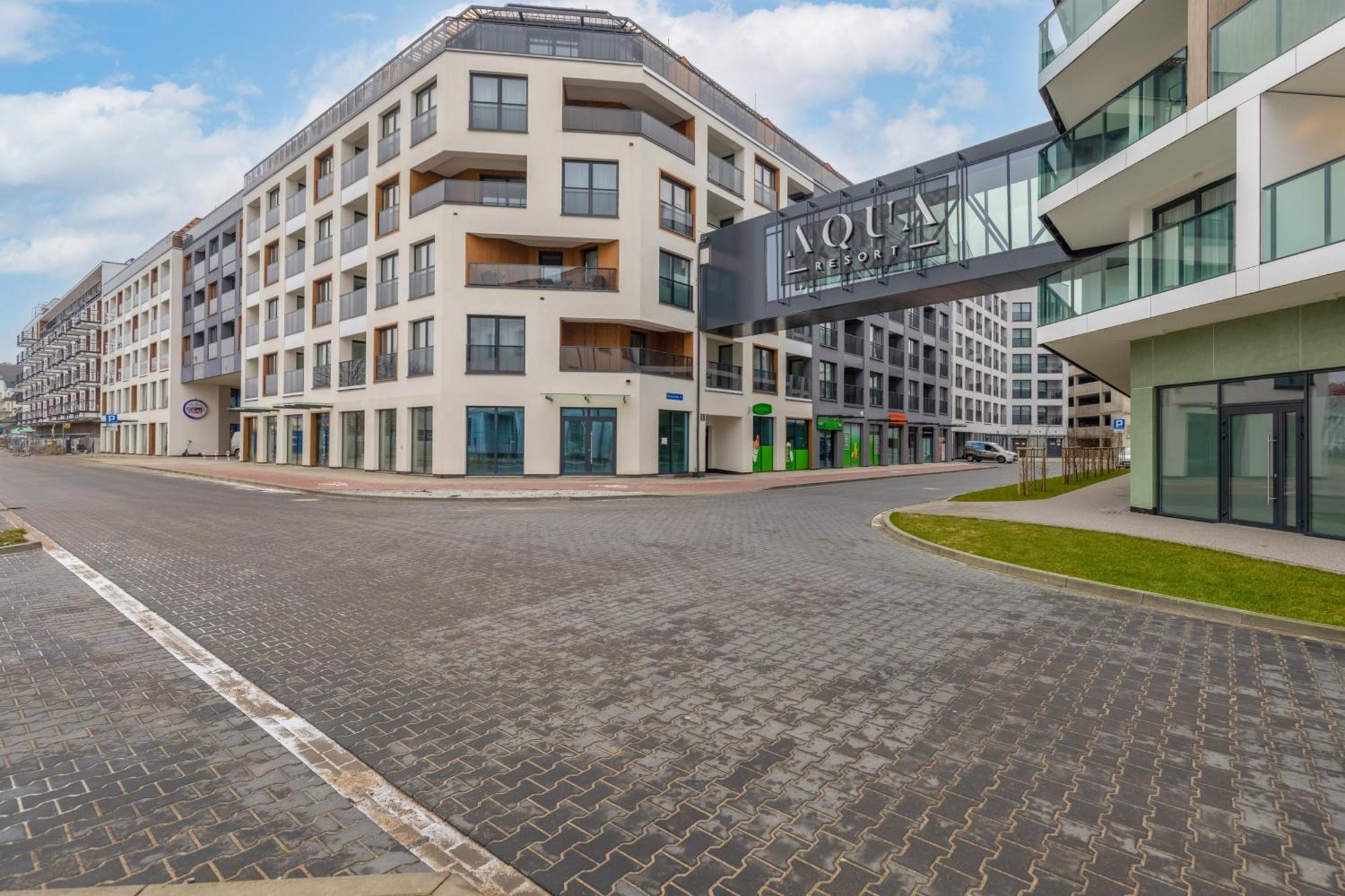 Bel Mare Holiday Apartments Near The Beach With Parking By Noclegi Renters Miedzyzdroje Exterior photo