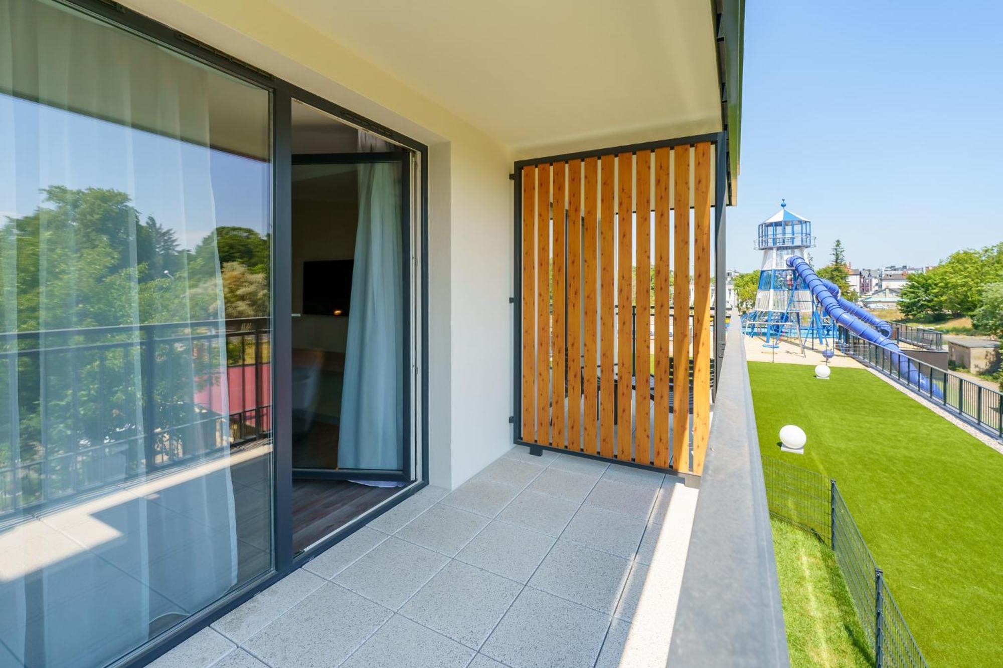 Bel Mare Holiday Apartments Near The Beach With Parking By Noclegi Renters Miedzyzdroje Exterior photo