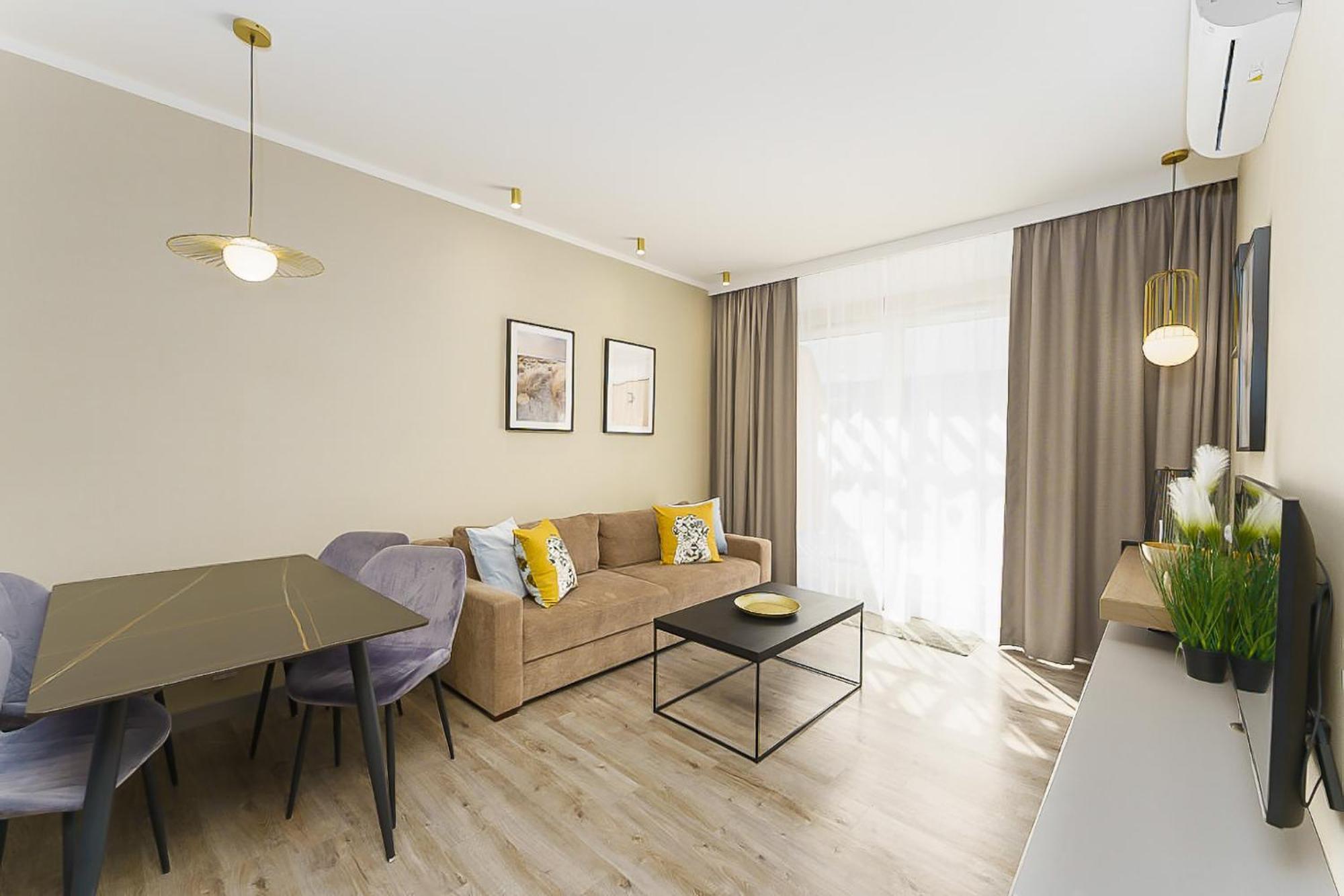 Bel Mare Holiday Apartments Near The Beach With Parking By Noclegi Renters Miedzyzdroje Exterior photo
