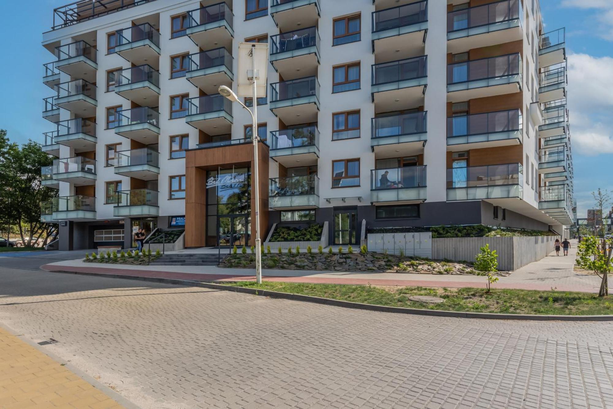 Bel Mare Holiday Apartments Near The Beach With Parking By Noclegi Renters Miedzyzdroje Exterior photo