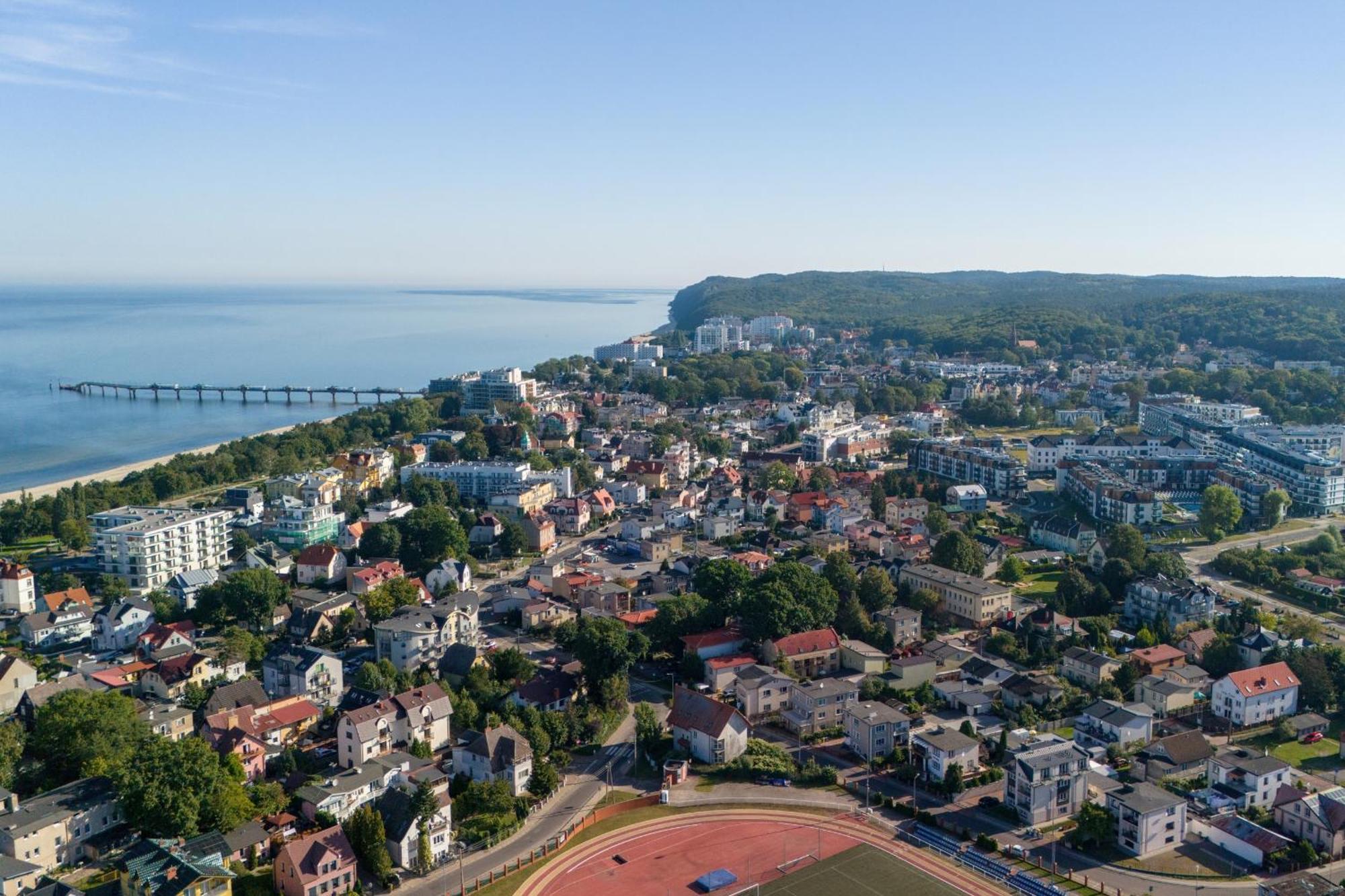 Bel Mare Holiday Apartments Near The Beach With Parking By Noclegi Renters Miedzyzdroje Exterior photo